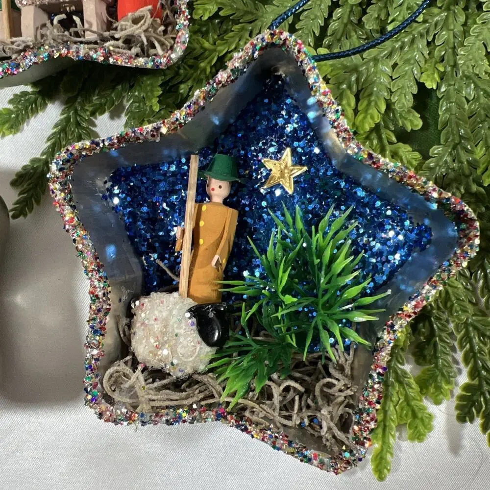 Handmade Vintage Star Tart Tins Nativity Trio Set of 3 Ornaments Glitter Diorama